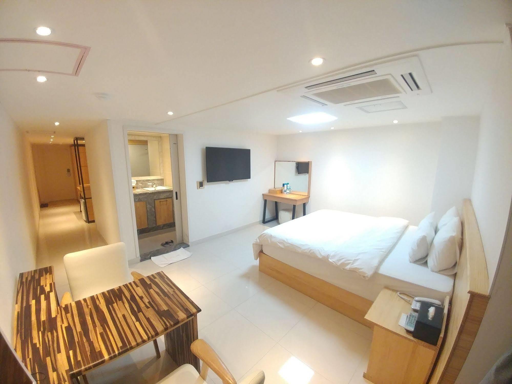 I.Y Hotel Suwon Exteriér fotografie
