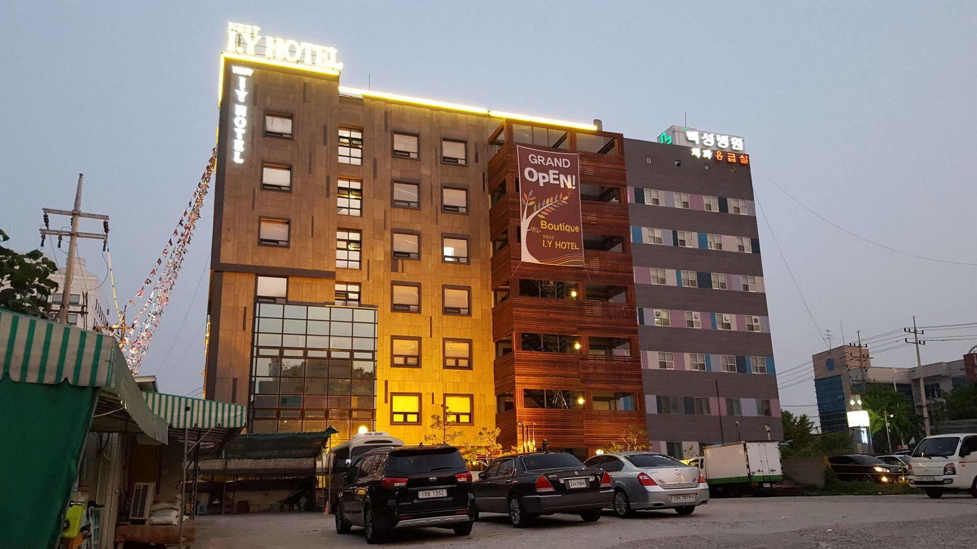 I.Y Hotel Suwon Exteriér fotografie
